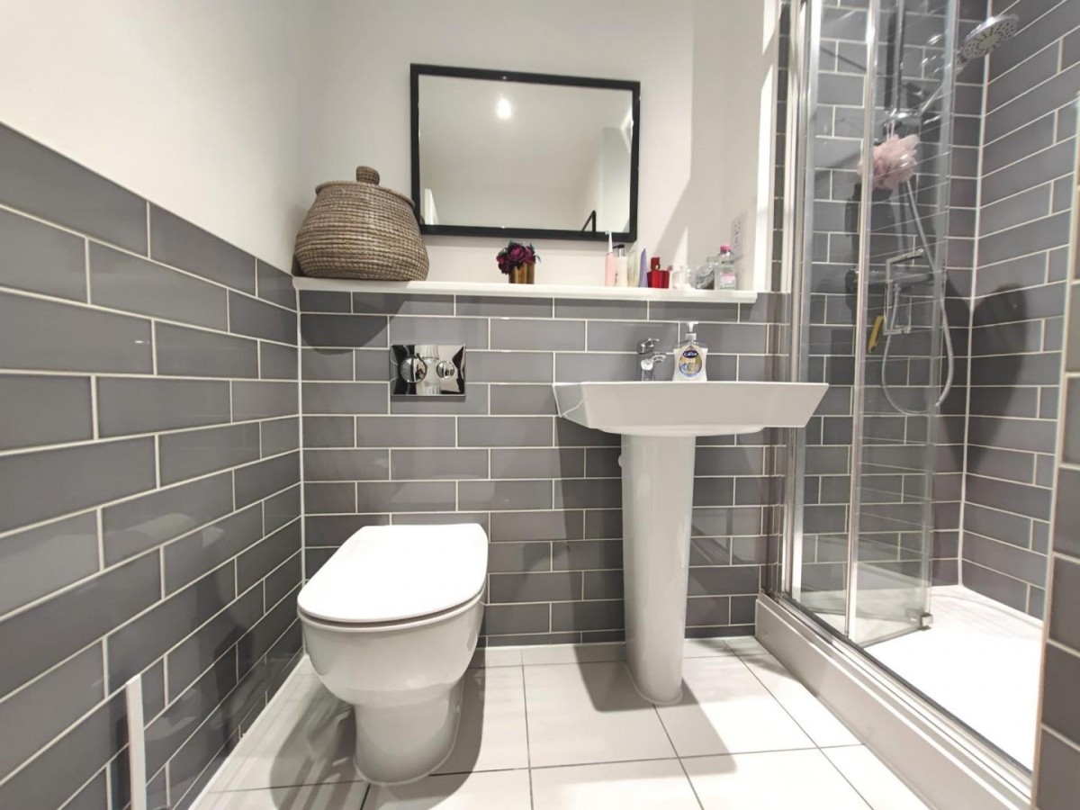 Earle Crescent, Wokingham