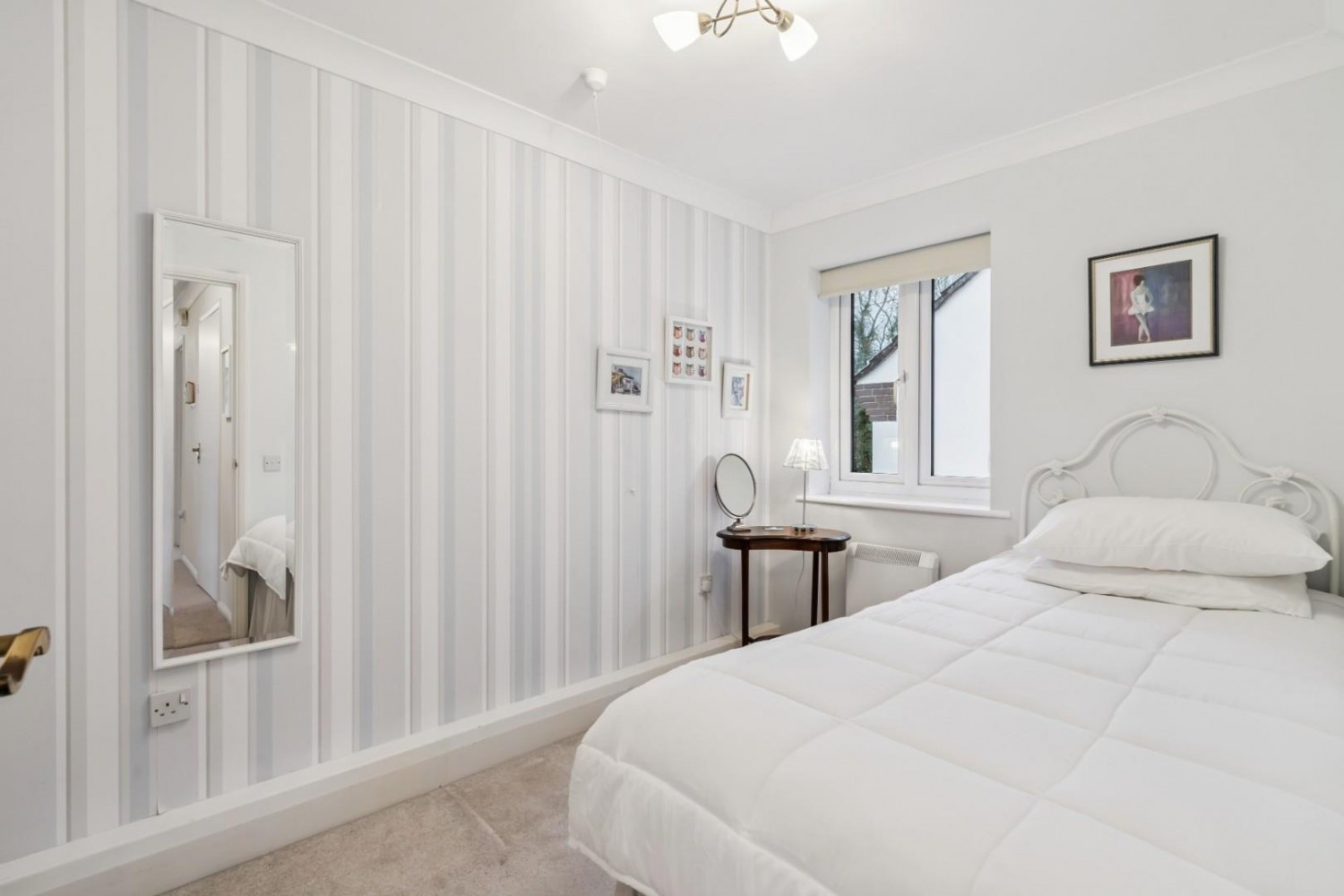 Windsor Court, King George V Road, Amersham, Buckinghamshire, HP6 5AN