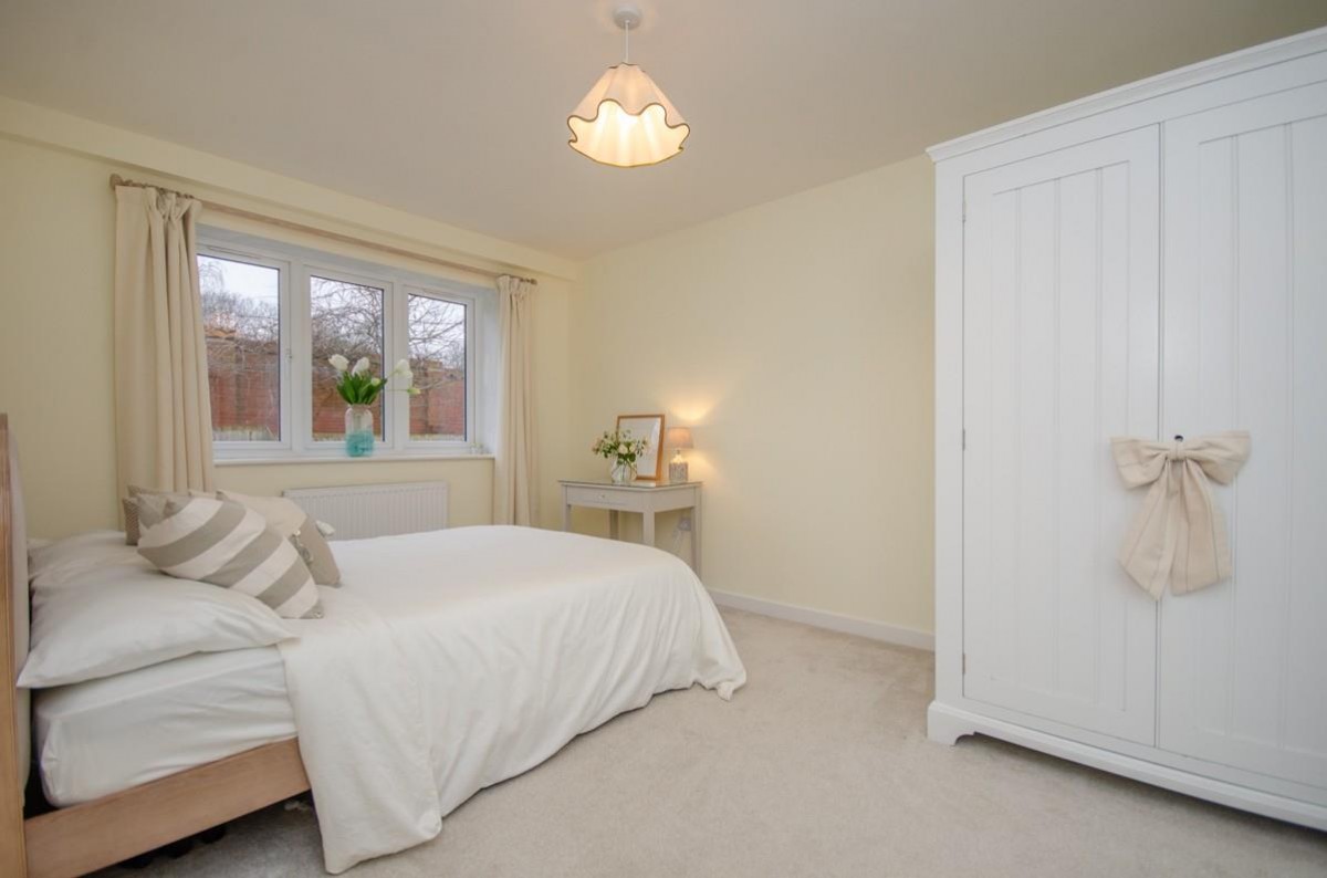 Cleeve Mews, Downend, Bristol, BS16 6EU