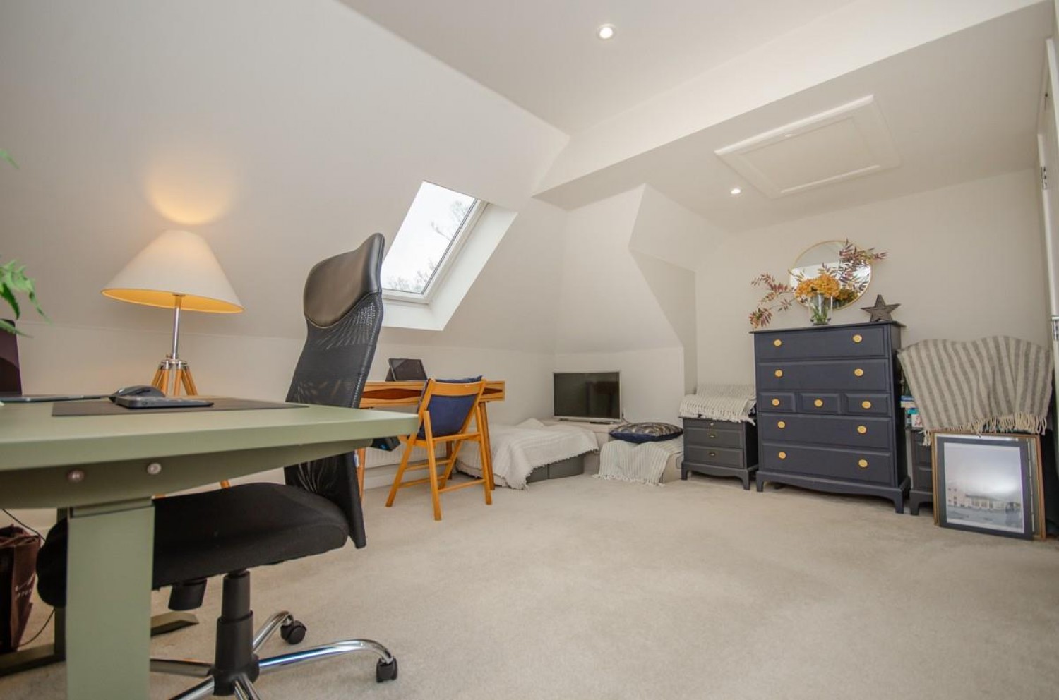 Cleeve Mews, Downend, Bristol, BS16 6EU