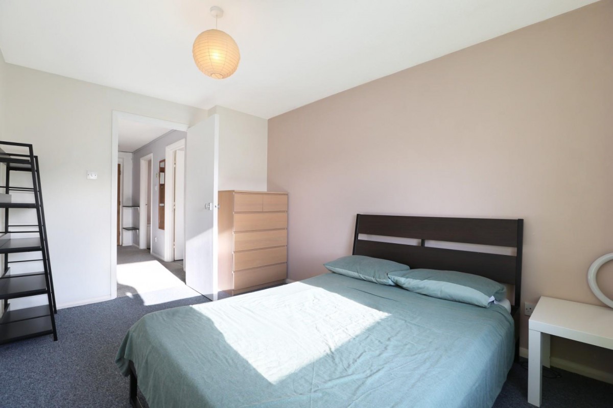 Coldharbour Lane, London, SE5