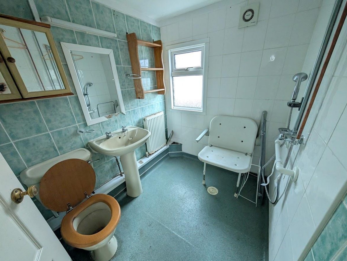 Old Gloucester Road, Alveston