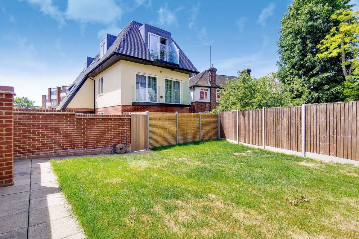 Woodlands, London, NW11