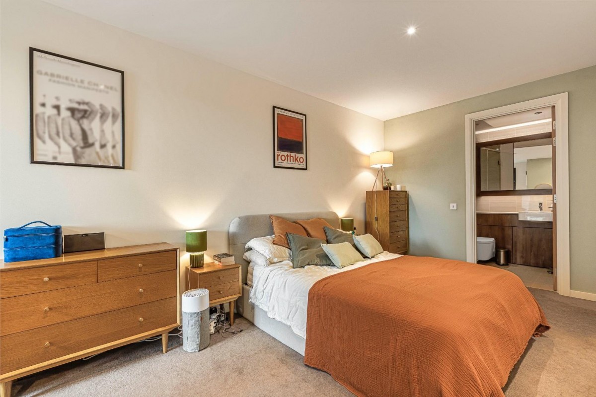 Camberwell Passage, London, SE5