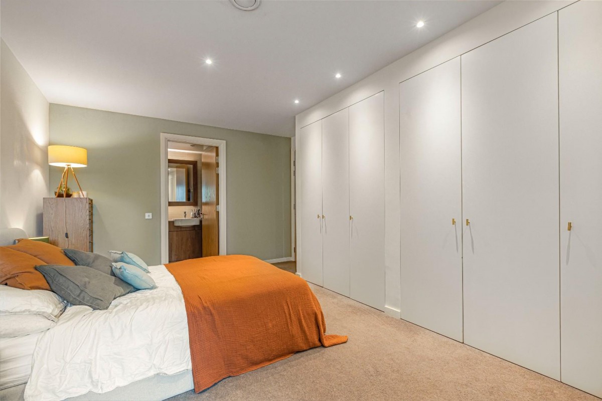 Camberwell Passage, London, SE5