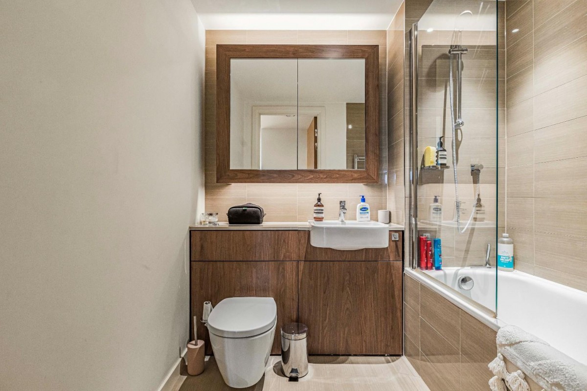 Camberwell Passage, London, SE5