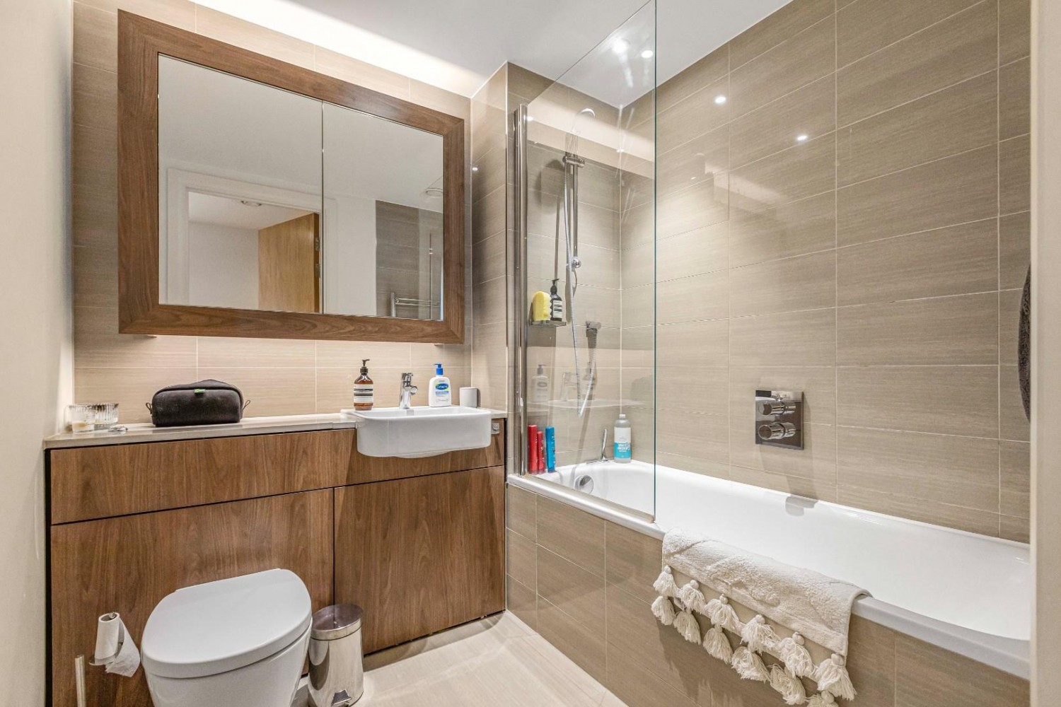 Camberwell Passage, London, SE5