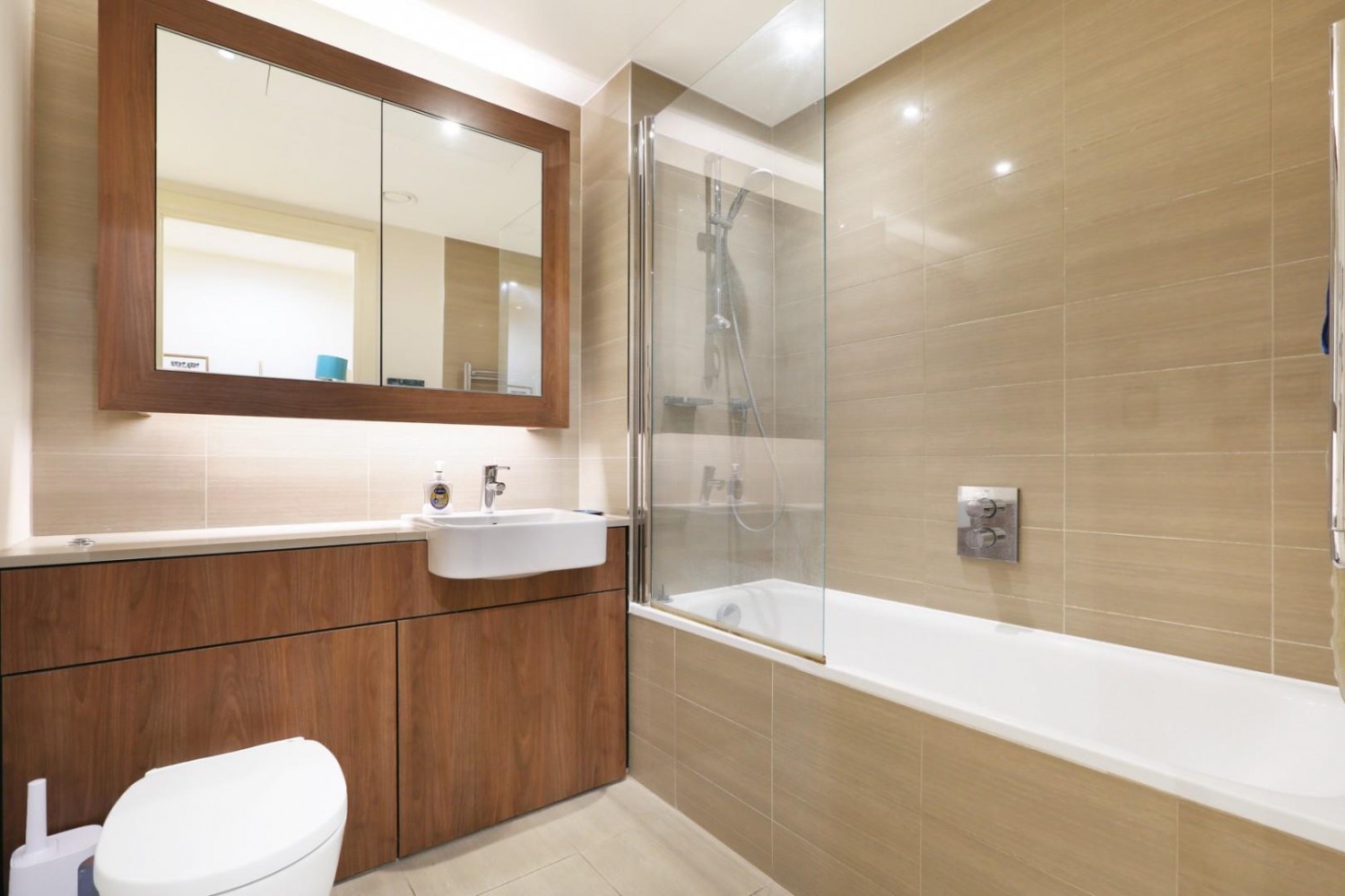 Camberwell Passage, London, SE5