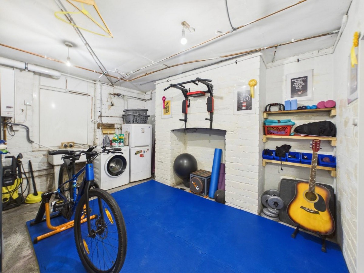 Unity Street South, Bingley