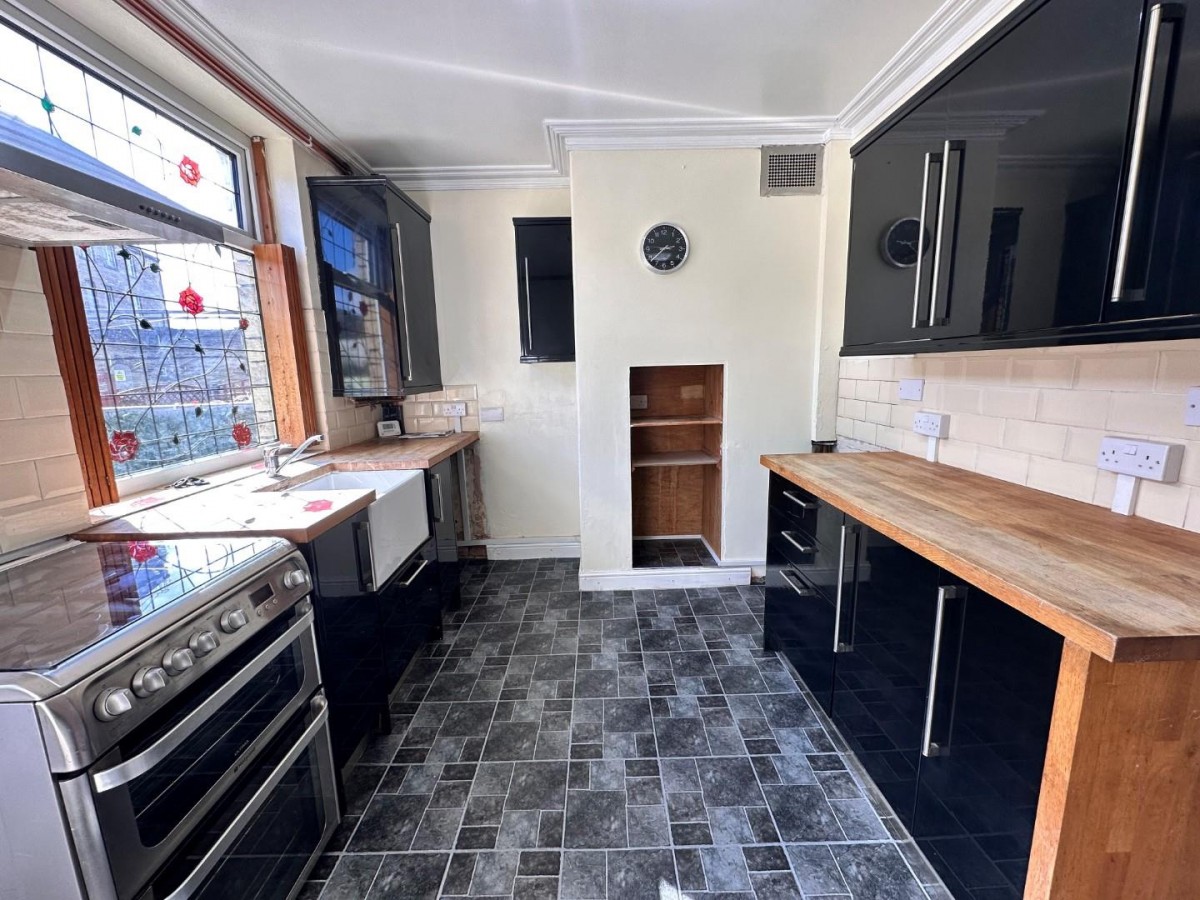 Dockfield Road, Shipley