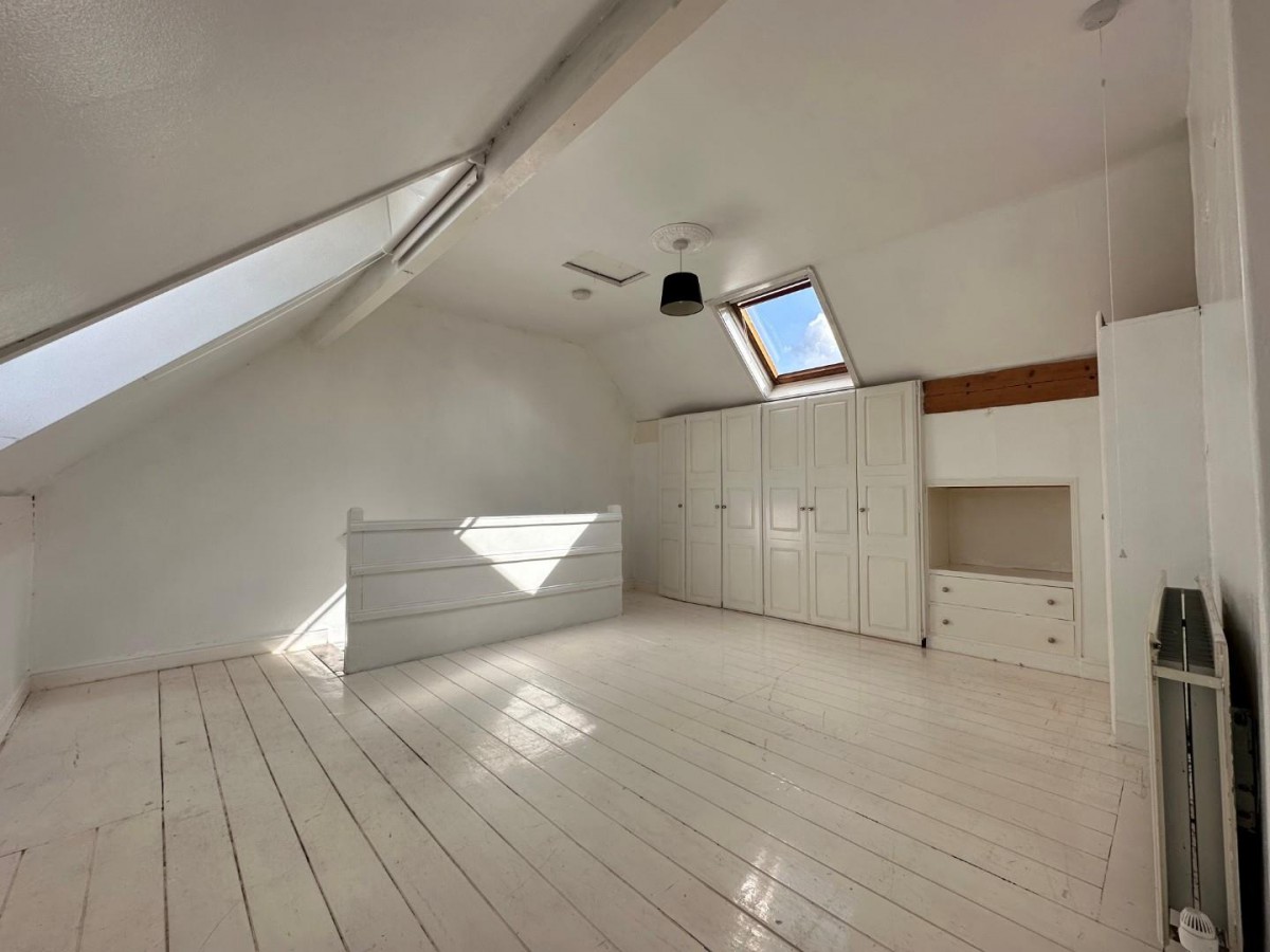 Dockfield Road, Shipley