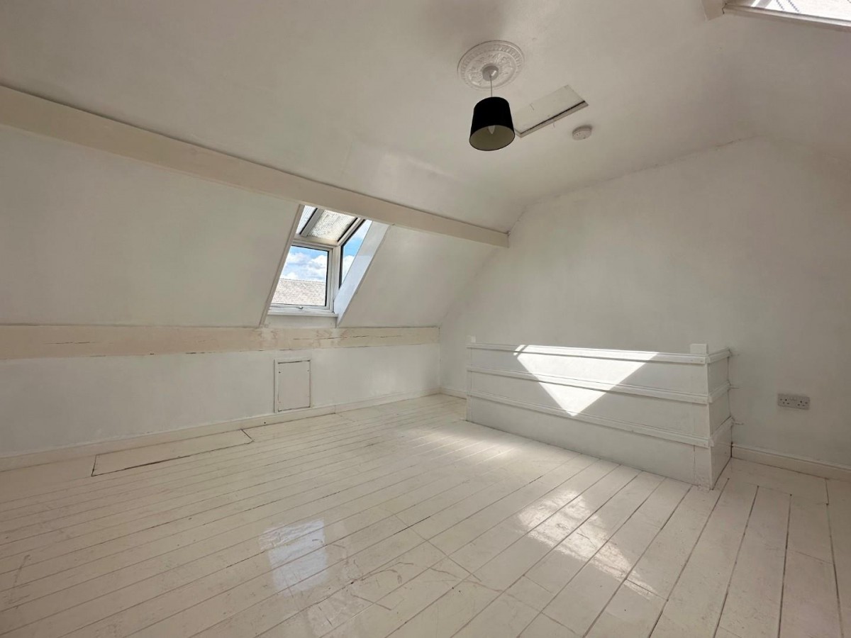 Dockfield Road, Shipley