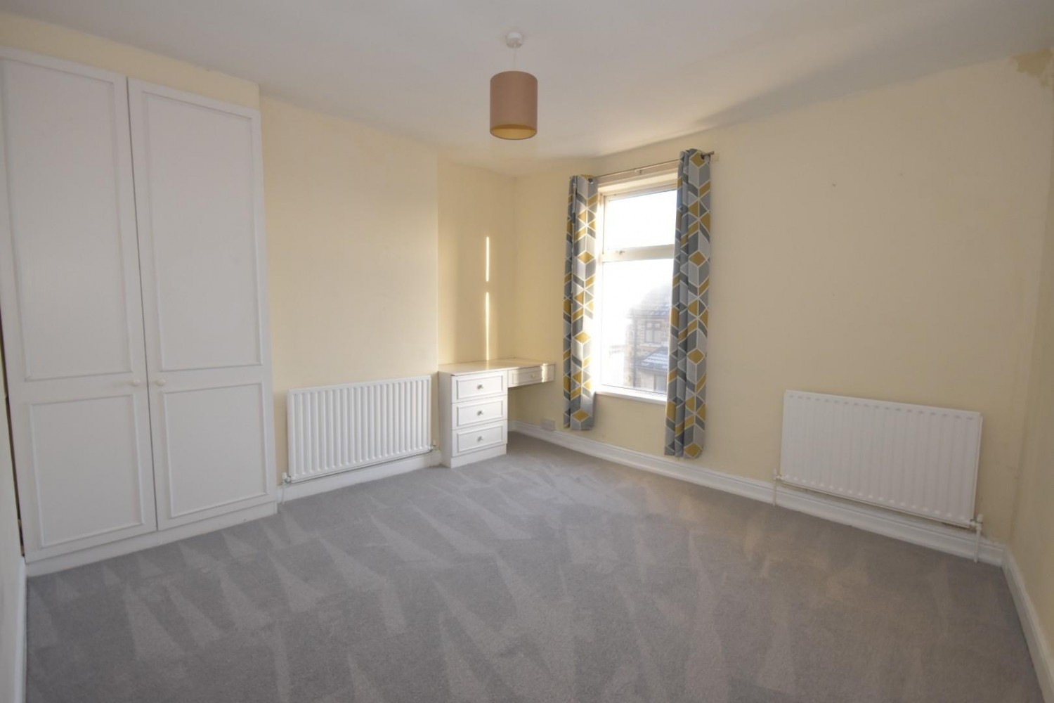 St. Johns Road, Newbold, Chesterfield, S41 8TG