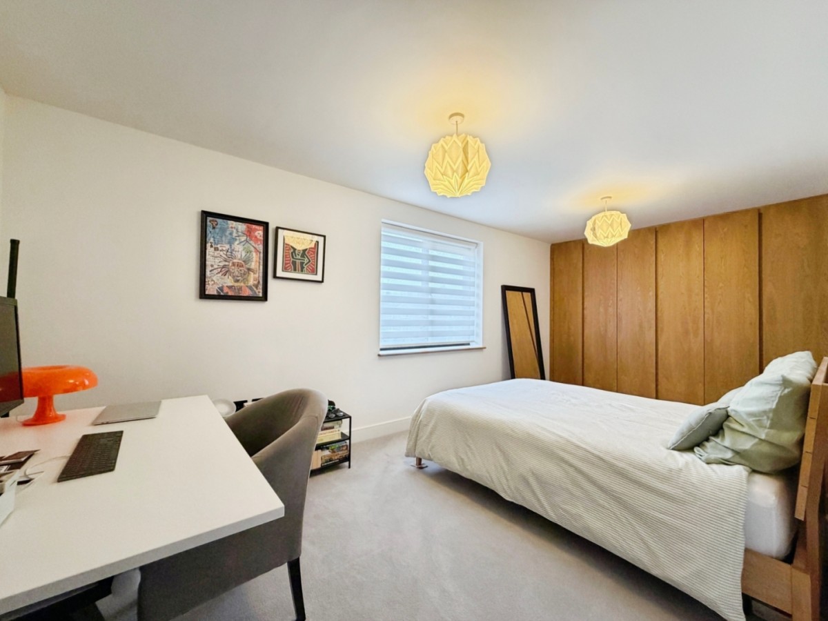 OTIUM LAKE, PLUCKLEY