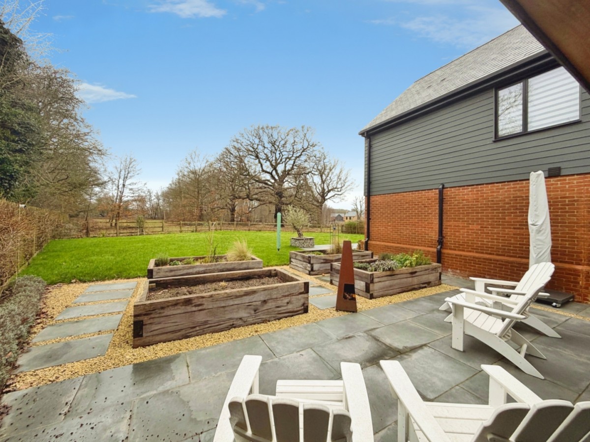 OTIUM LAKE, PLUCKLEY