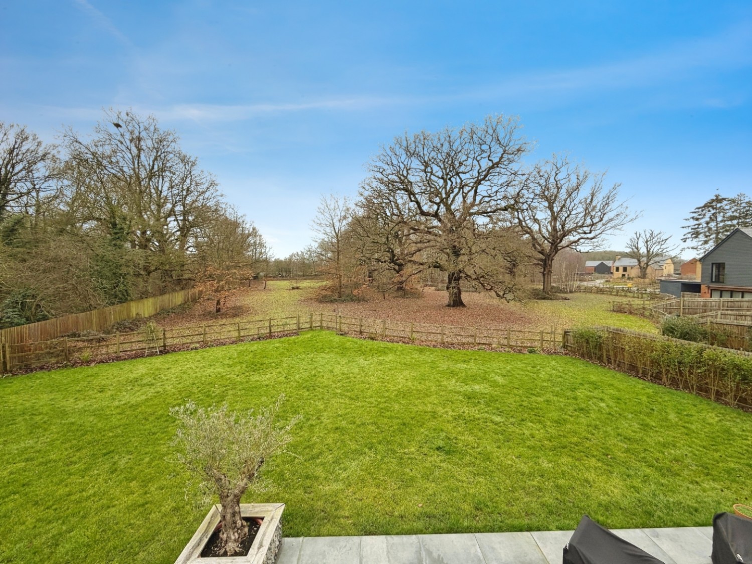 OTIUM LAKE, PLUCKLEY