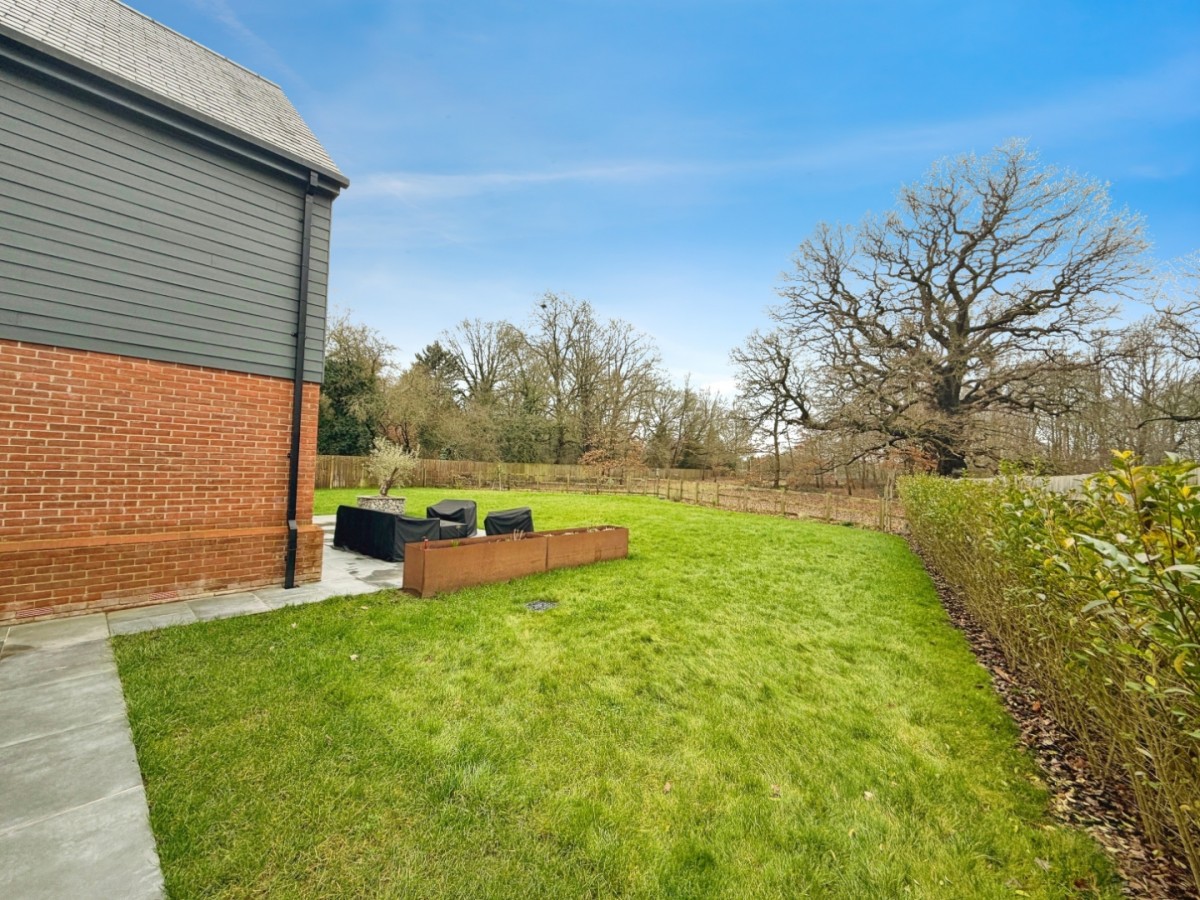 OTIUM LAKE, PLUCKLEY