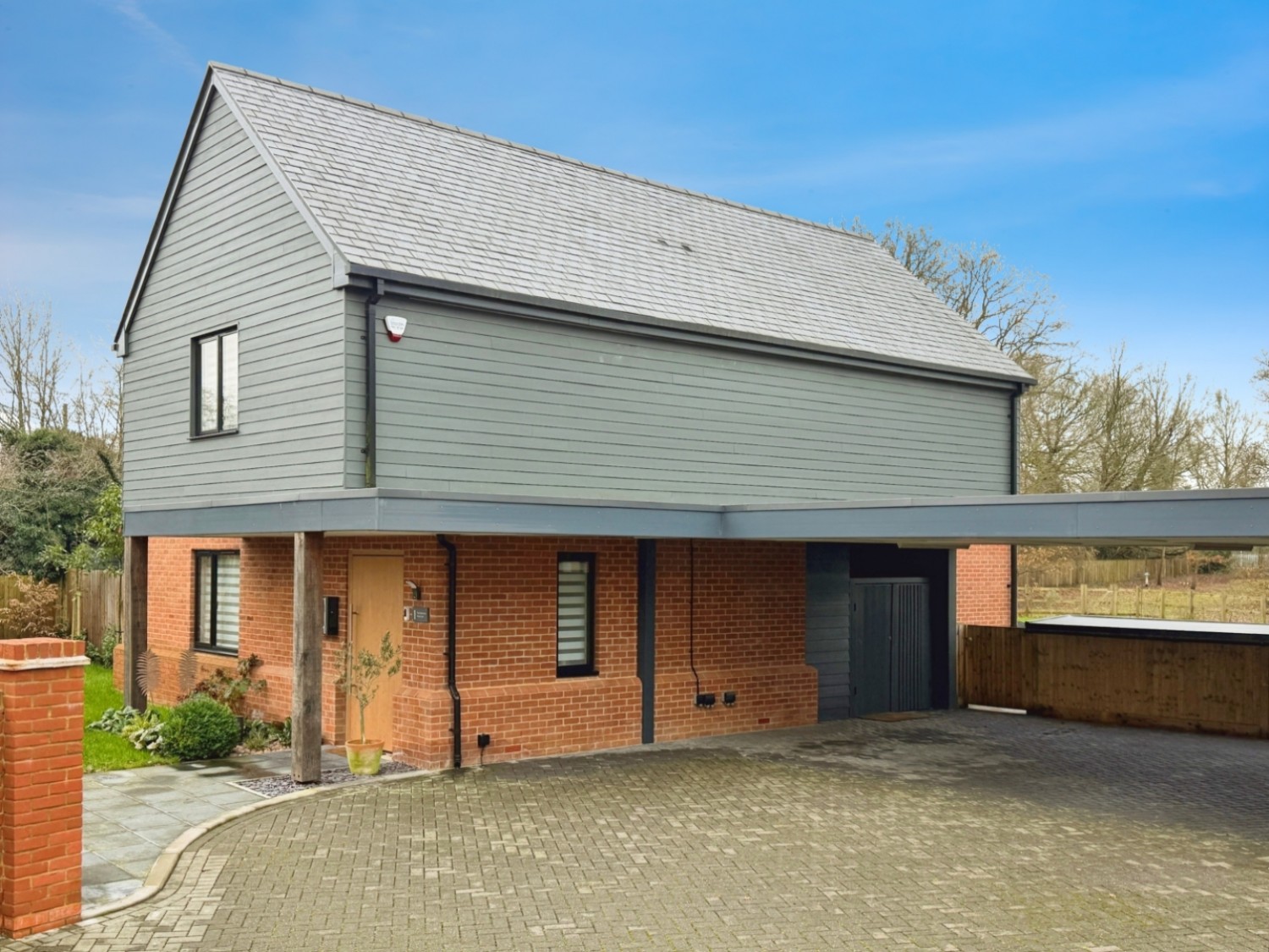 OTIUM LAKE, PLUCKLEY