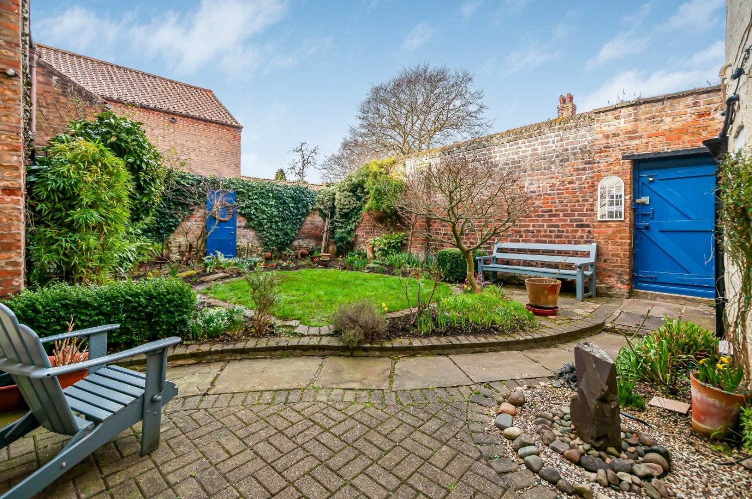 North Bar Without, Beverley, HU17 7AG