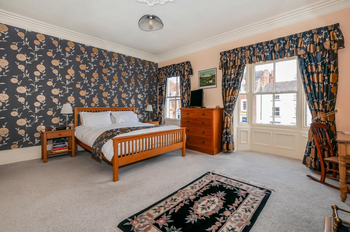 North Bar Without, Beverley, HU17 7AG