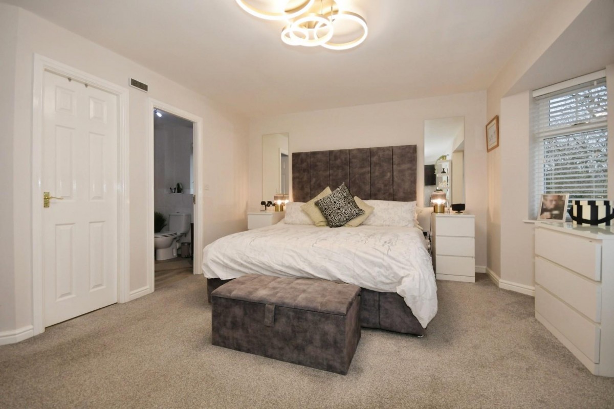 Northwood Drive, Wadsley Park Village, S6