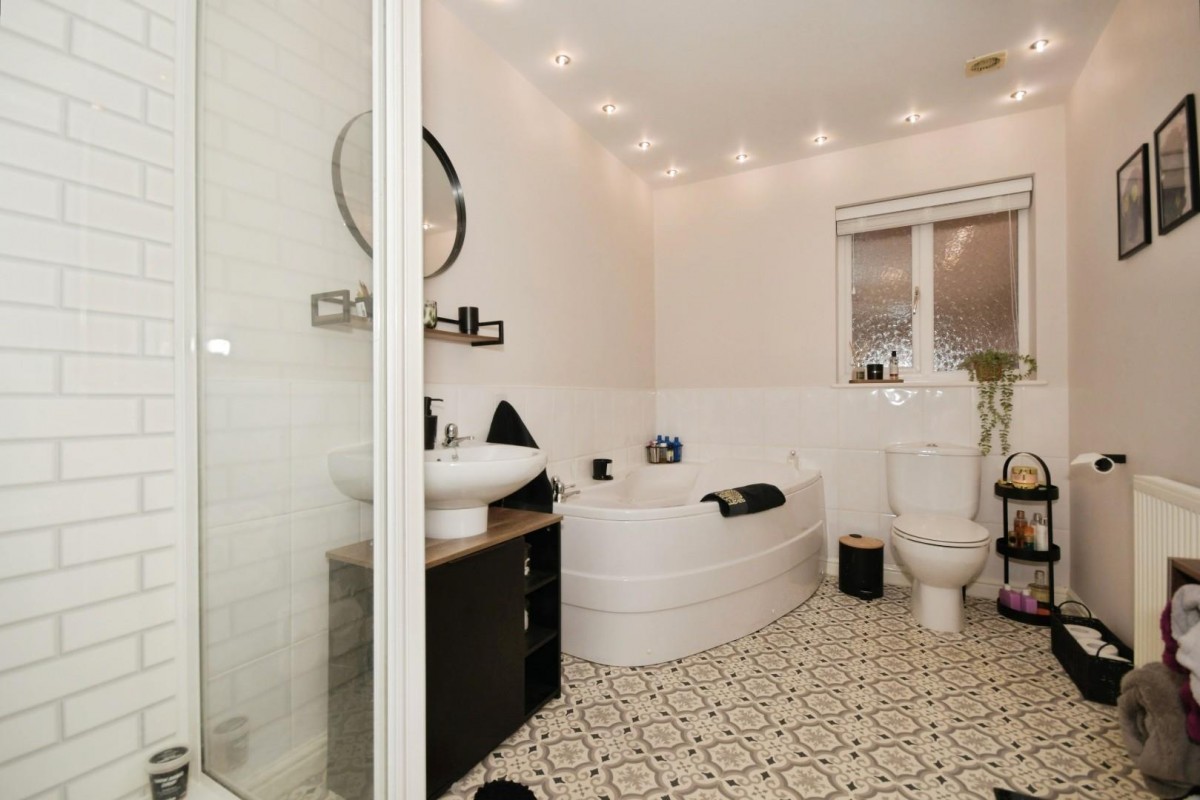 Northwood Drive, Wadsley Park Village, S6