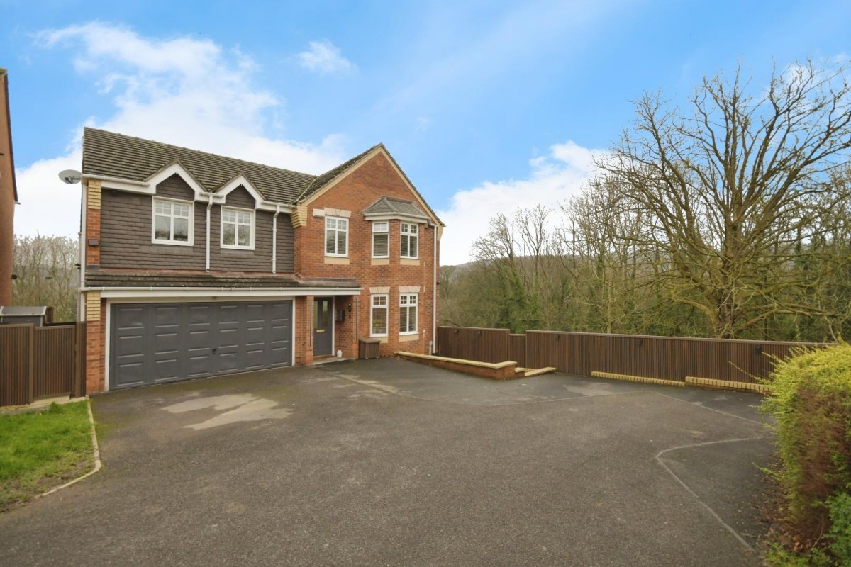 Northwood Drive, Wadsley Park Village, S6