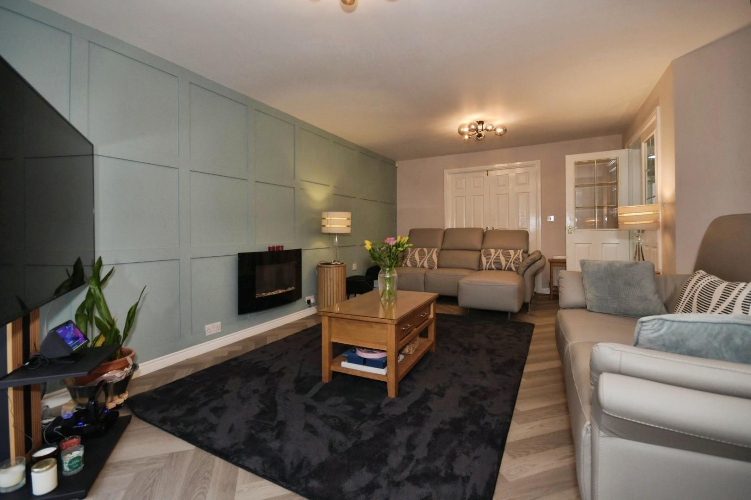 Northwood Drive, Wadsley Park Village, S6