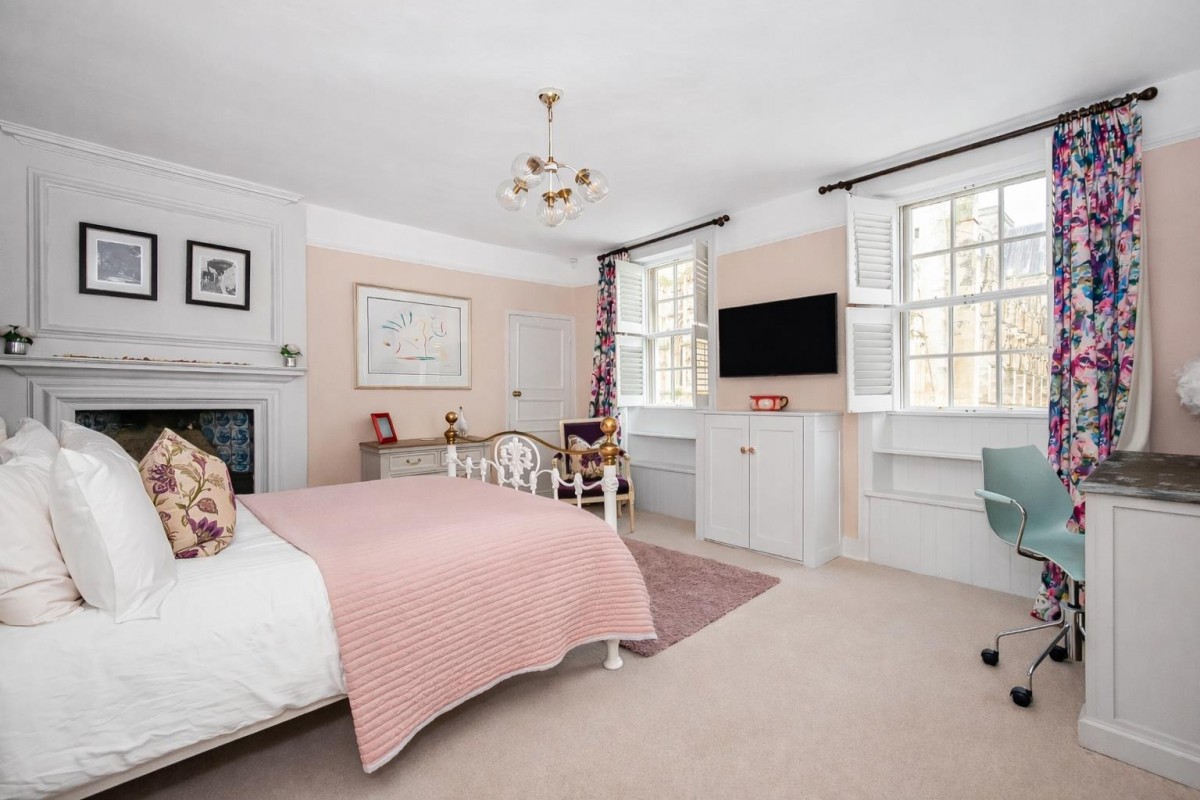 St. John Street, Beverley, HU17 8HT