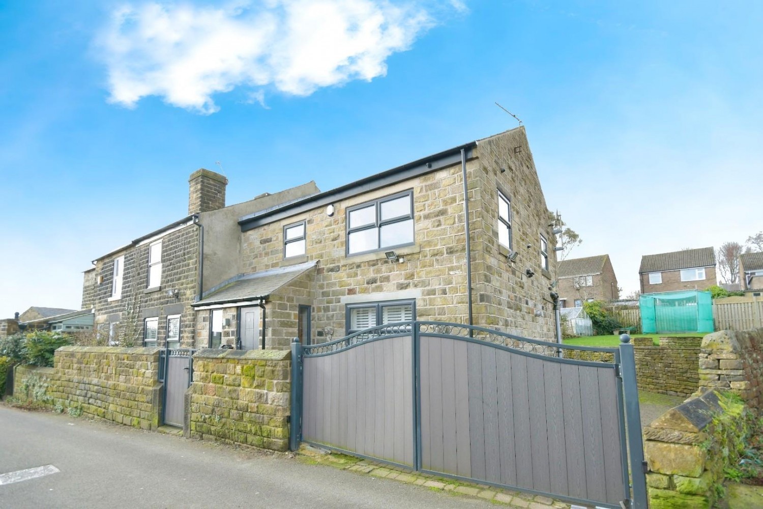 Middle Lane, Grenoside, S35