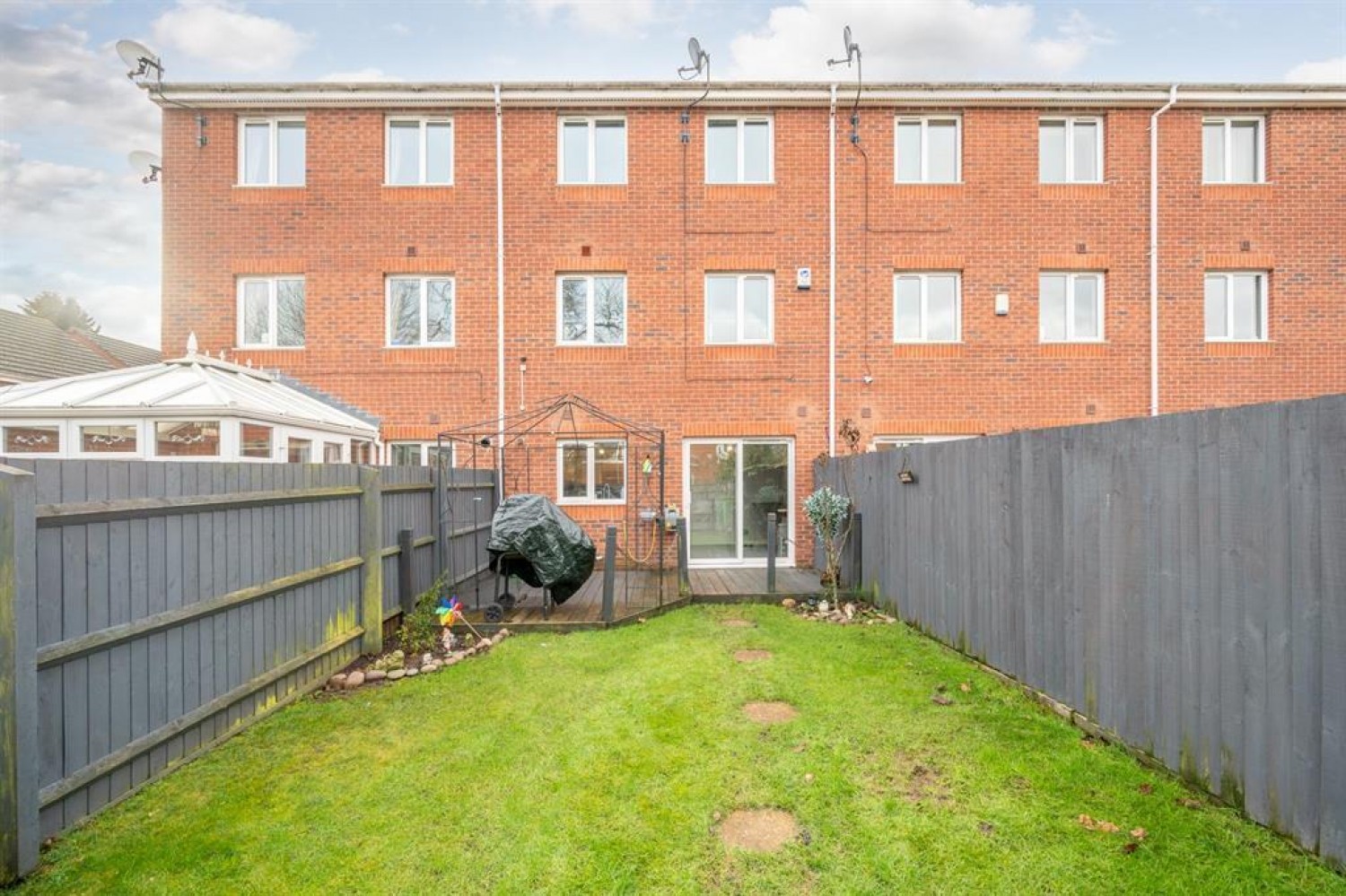 Bickon Drive, Quarry Bank, DY5 2JF