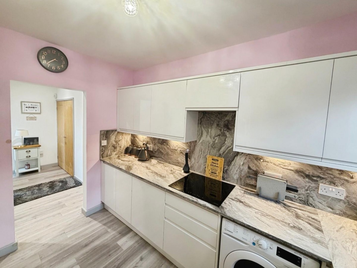 Glenesk Road, Great Sutton