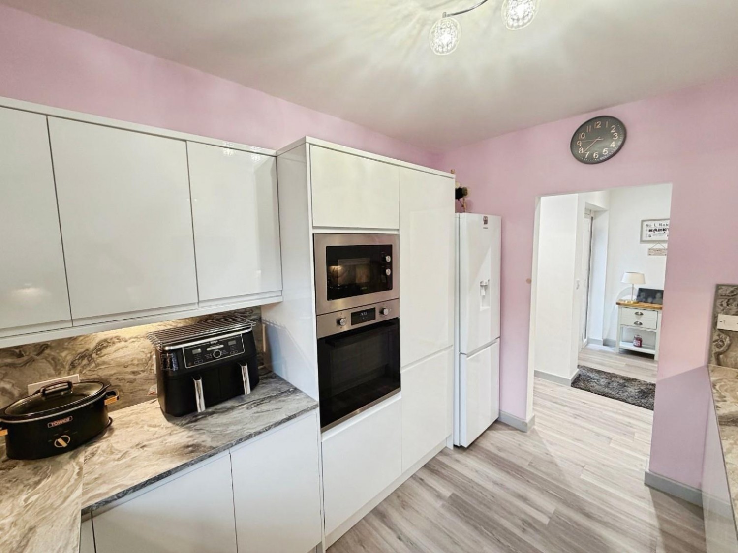 Glenesk Road, Great Sutton