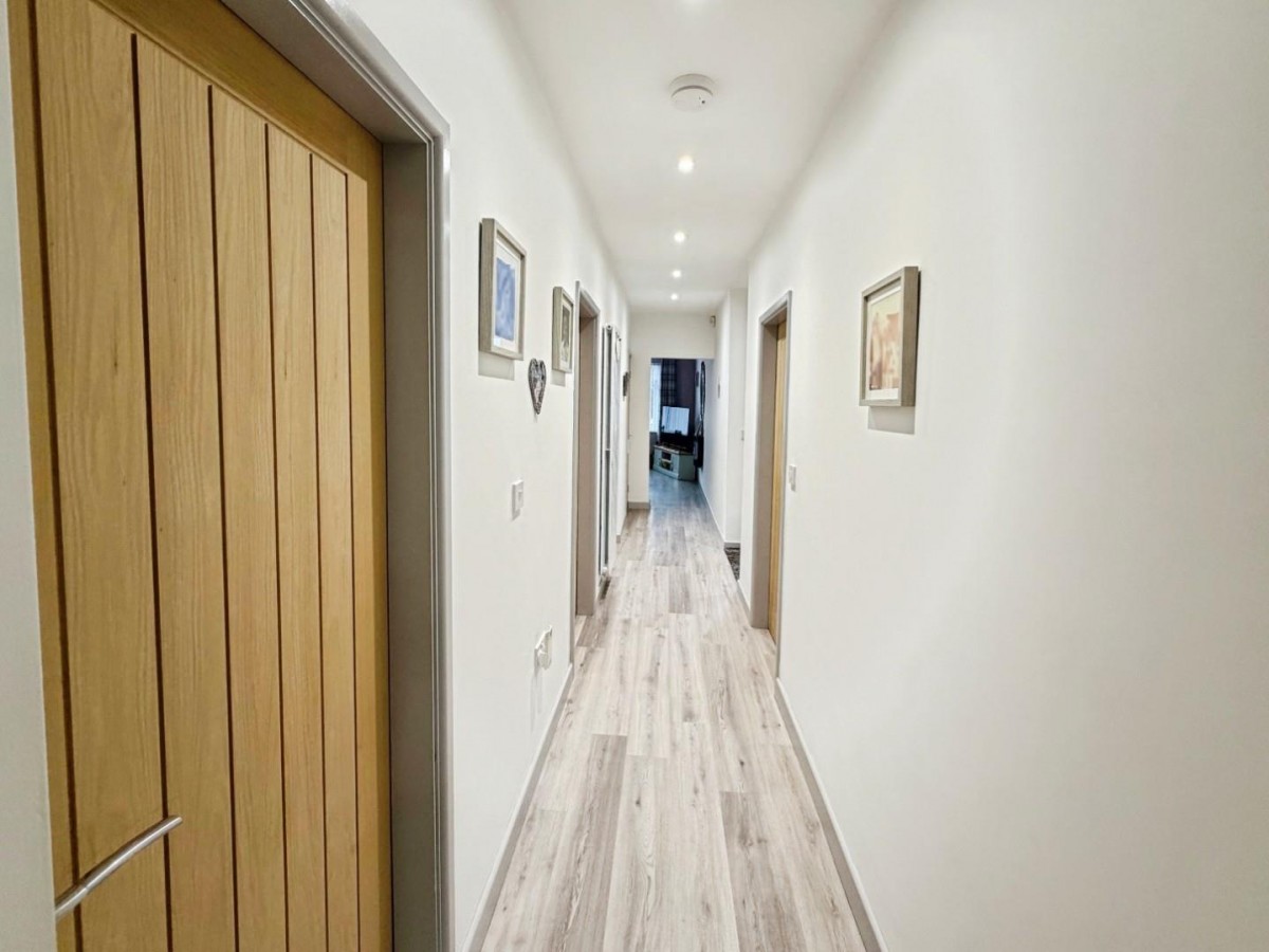 Glenesk Road, Great Sutton