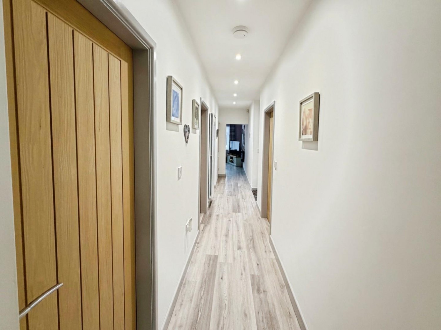 Glenesk Road, Great Sutton