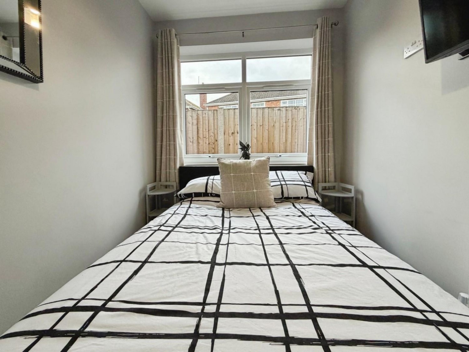 Glenesk Road, Great Sutton