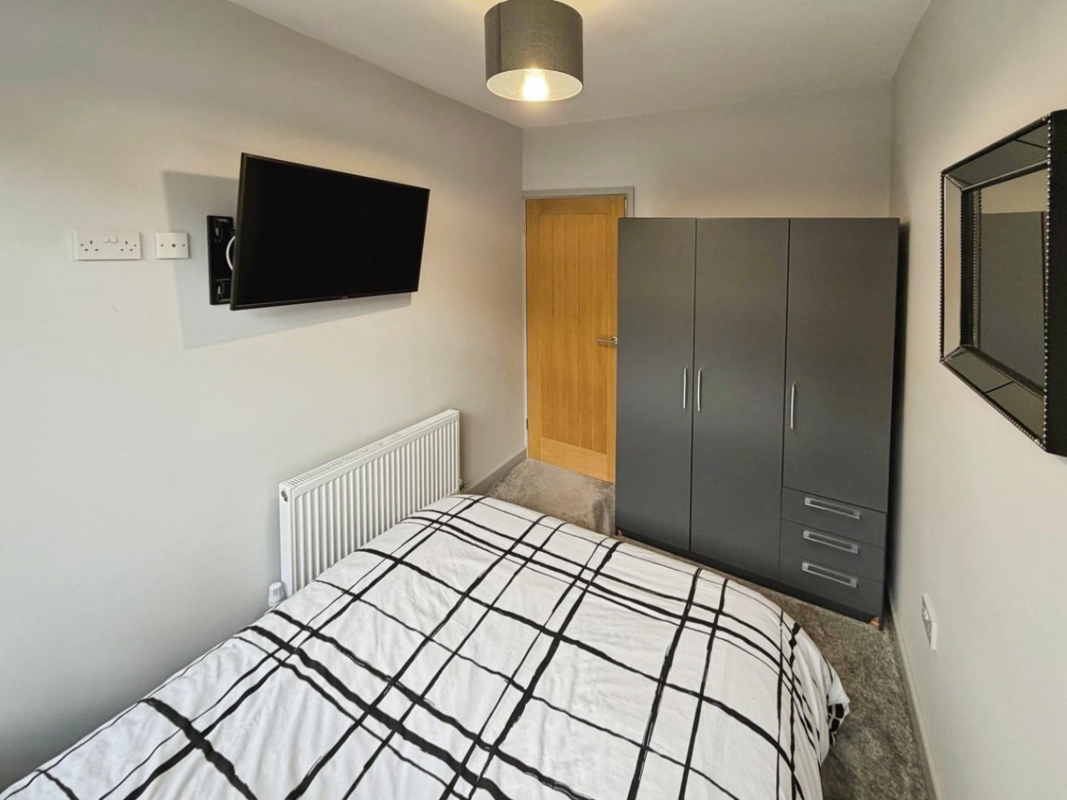 Glenesk Road, Great Sutton