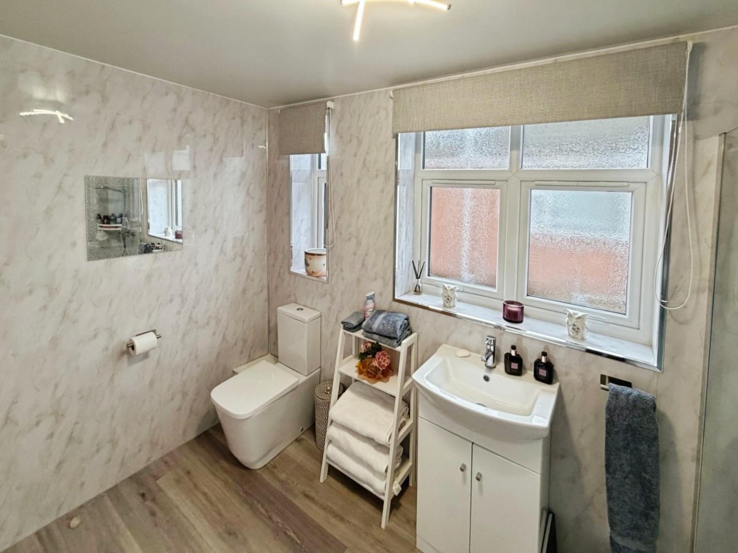 Glenesk Road, Great Sutton