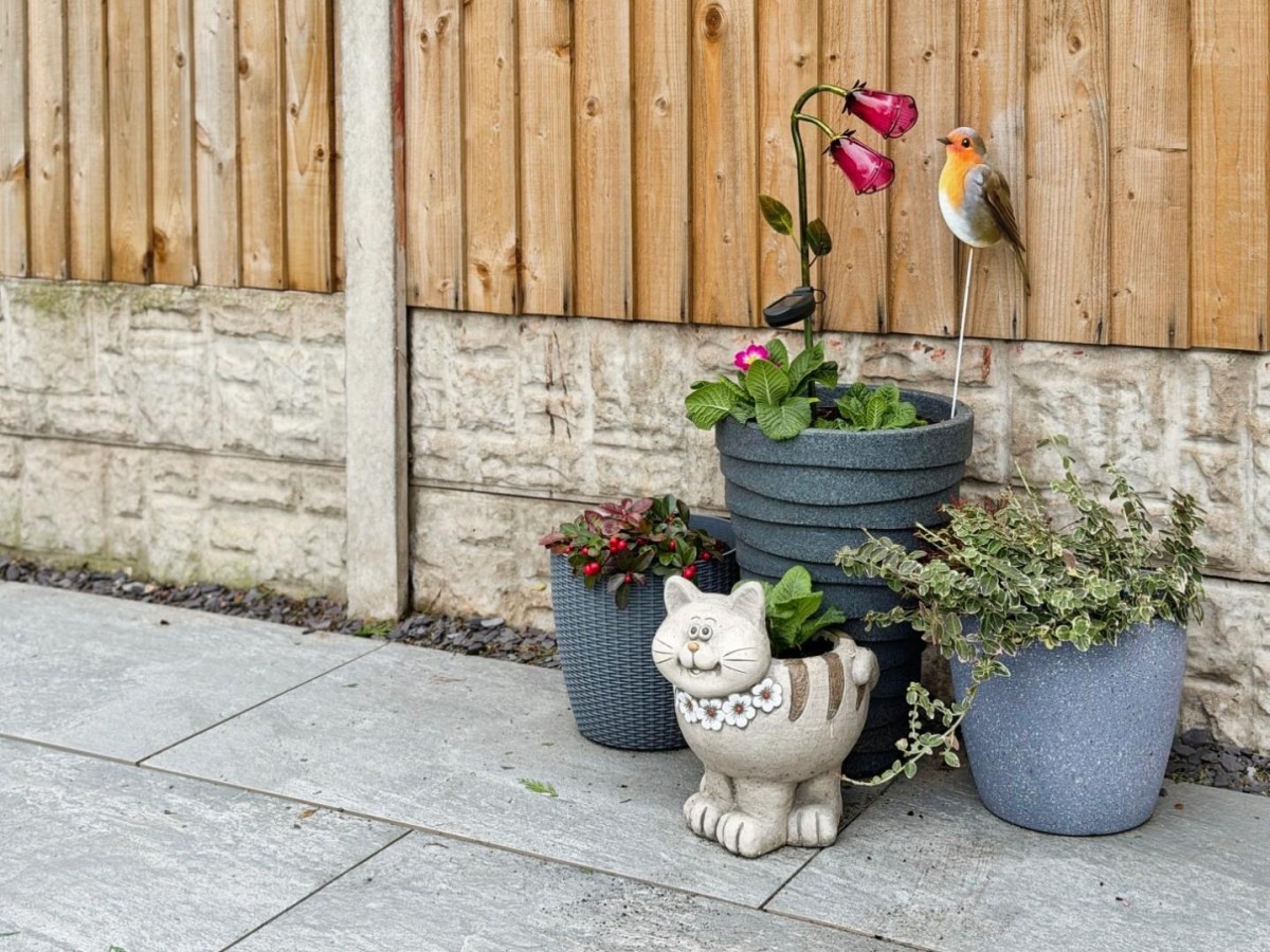 Glenesk Road, Great Sutton