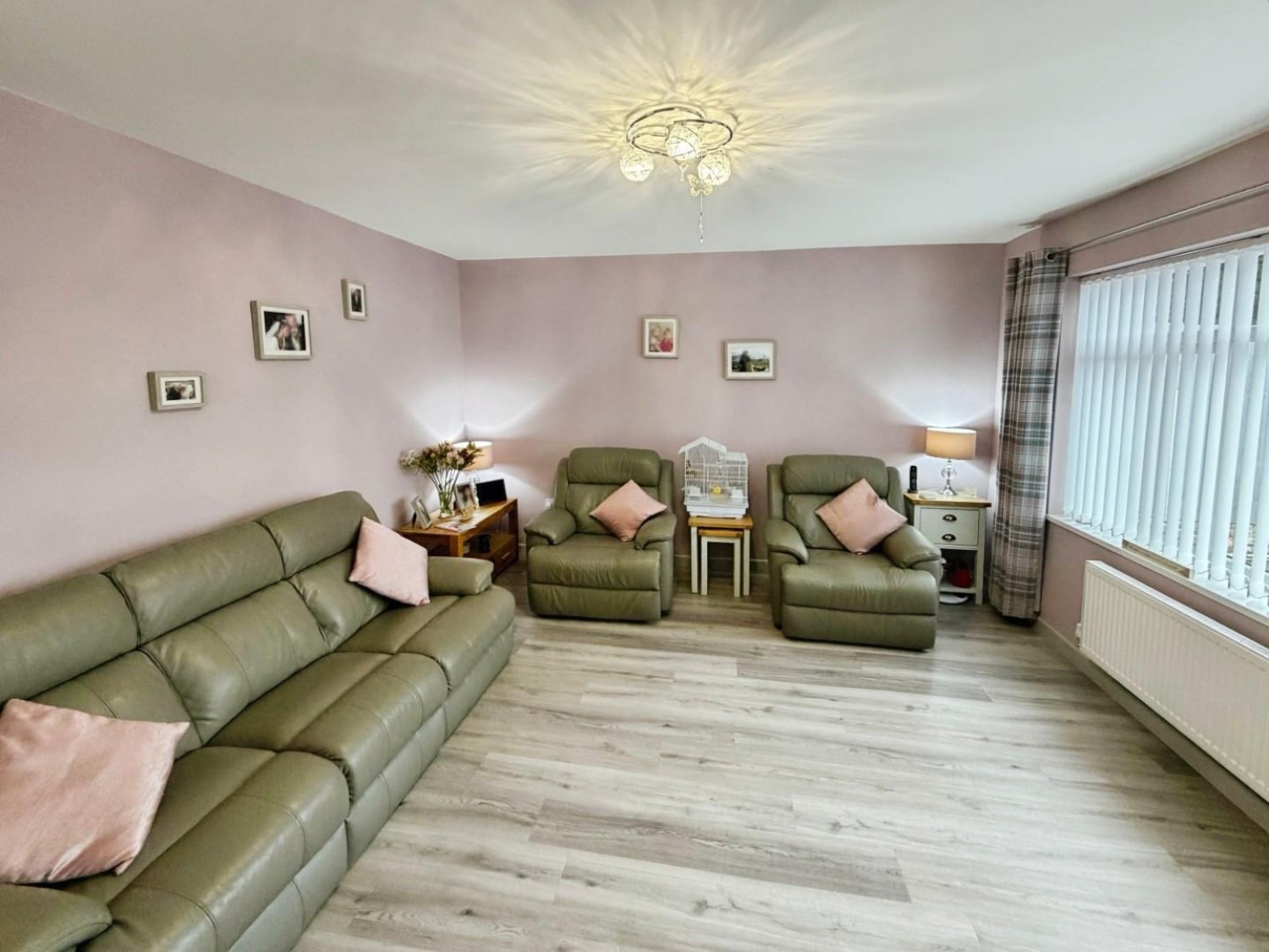 Glenesk Road, Great Sutton