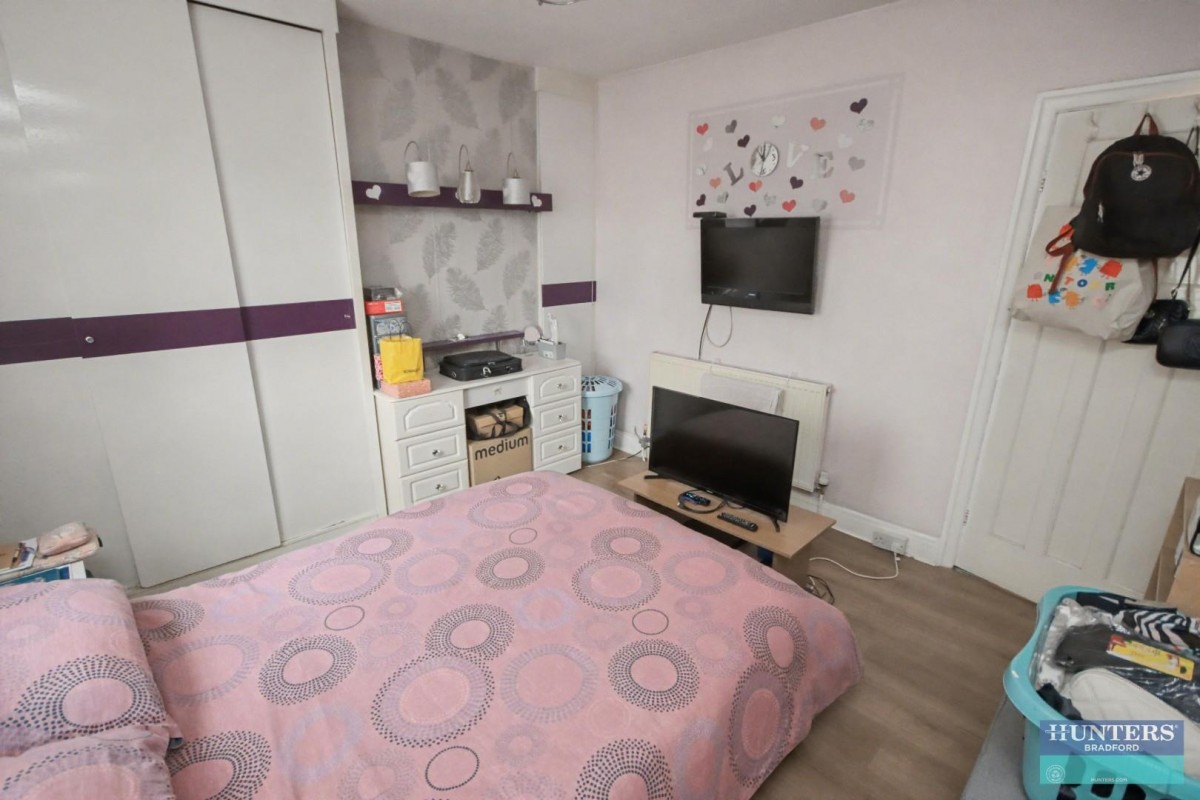 Anlaby Street, Laisterdyke, Bradford, West Yorkshire, BD4 8PS