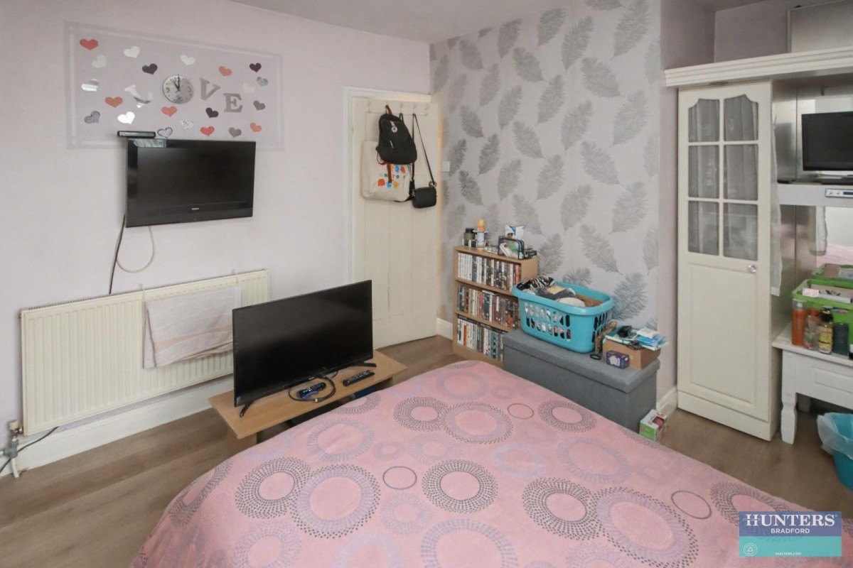 Anlaby Street, Laisterdyke, Bradford, West Yorkshire, BD4 8PS