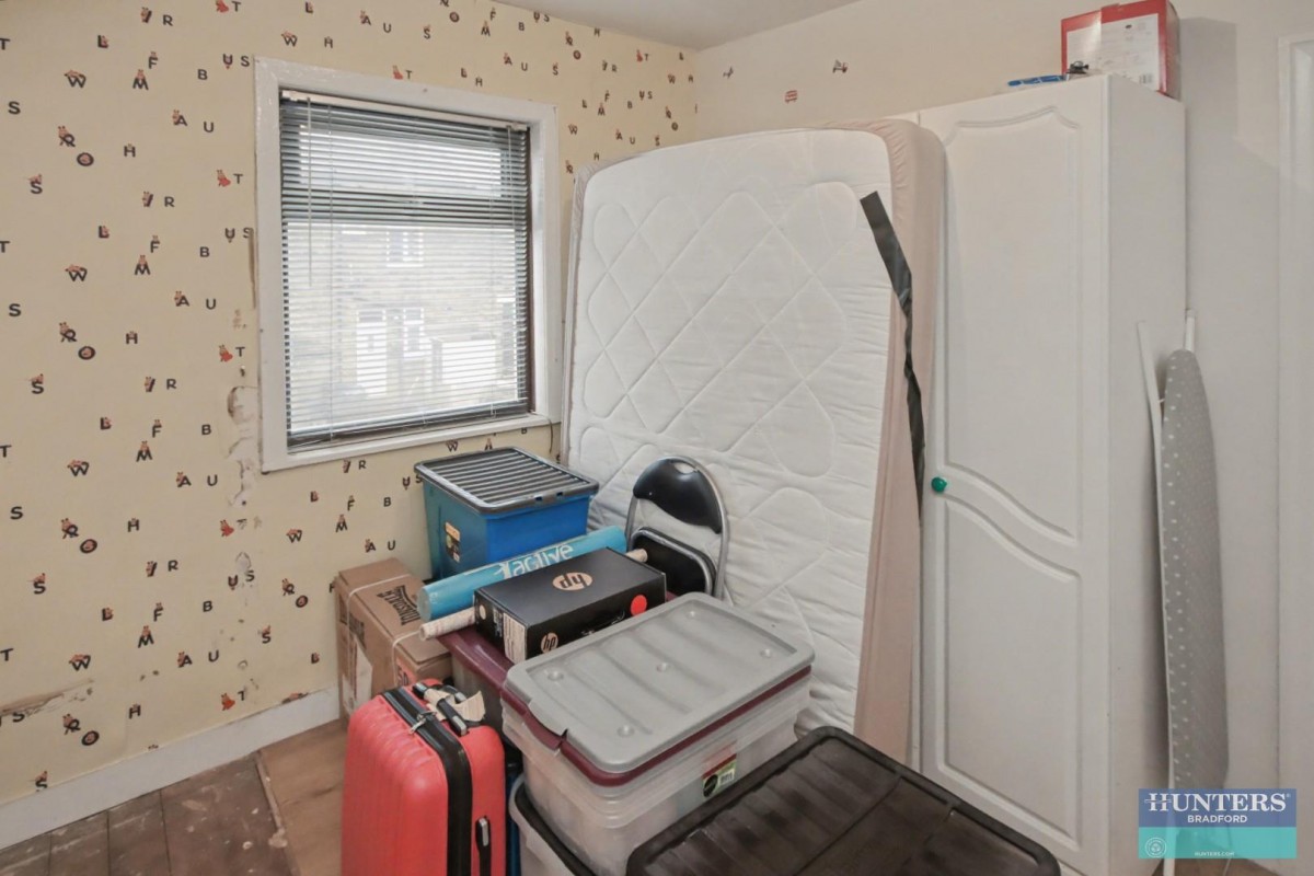 Anlaby Street, Laisterdyke, Bradford, West Yorkshire, BD4 8PS