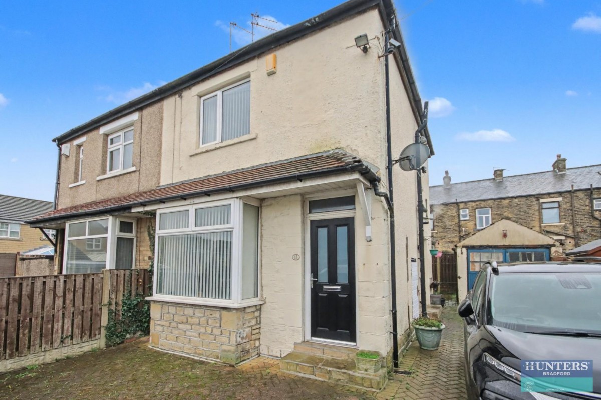 Anlaby Street, Laisterdyke, Bradford, West Yorkshire, BD4 8PS