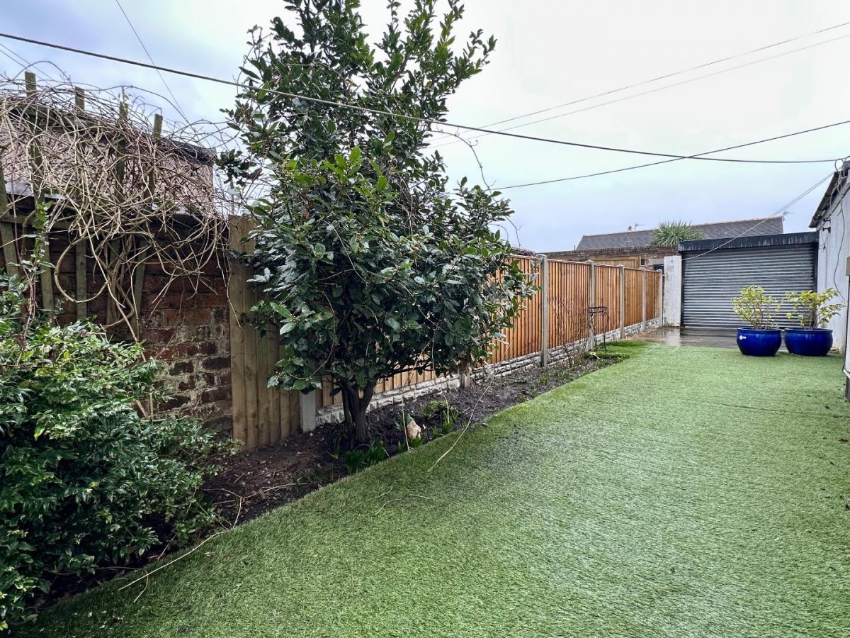 St Annes Road, Blackpool, FY4 2QR