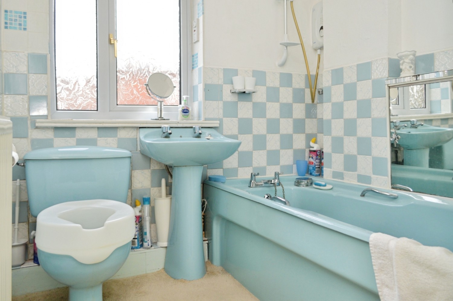 Halliwell Avenue, Oldham