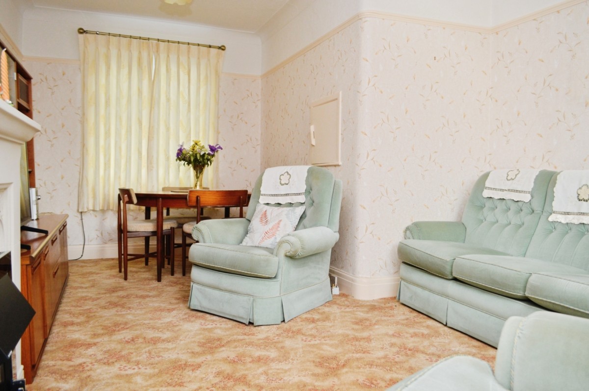 Halliwell Avenue, Oldham