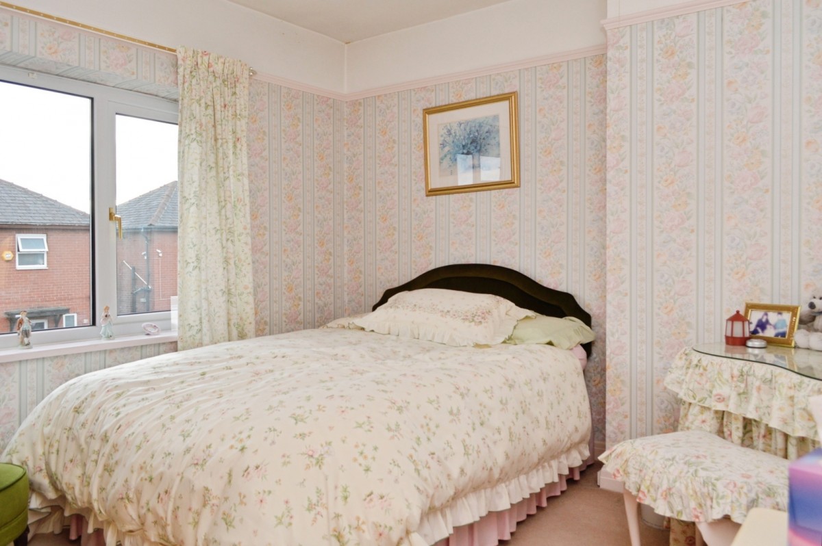 Halliwell Avenue, Oldham