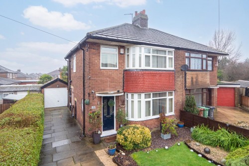 Chatsworth Drive , Pudsey , Leeds , LS28 8JT