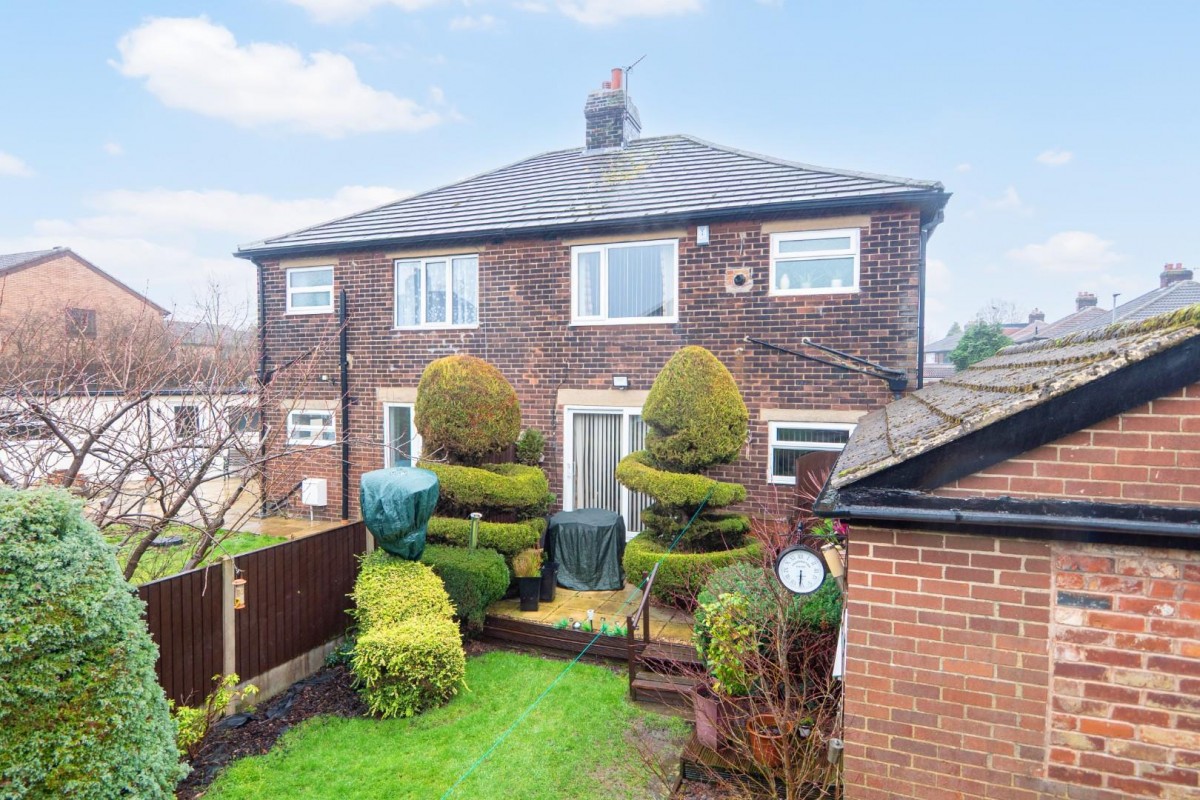 Chatsworth Drive , Pudsey , Leeds , LS28 8JT